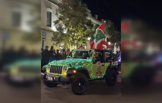 Fernandina Beach Lights Up the Night with Annual Christmas Parade and Santa's Event