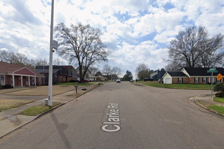 Firefighter and Civilian Hospitalized After Blaze Engulfs Fox Meadows Condominiums in Memphis