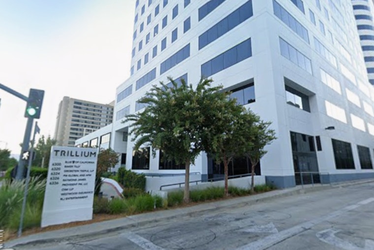 Firefighters Quell 10th Floor Blaze in Woodland Hills High-Rise; Three Workers Sustain Burns