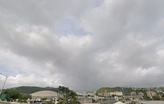 Forecast: Heavy Showers and Thunderstorms to Stall Over Kauai and Oahu, Honolulu Braces for Wet Conditions