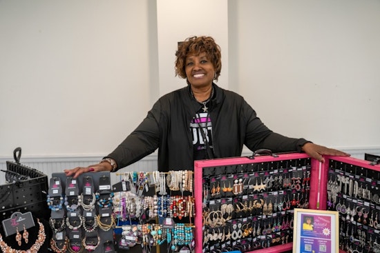 Fort Ben Winter Market Returns with Local Crafts and Treats at Lawrence Community Center