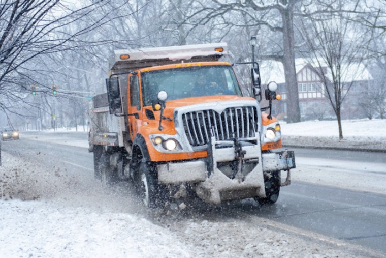 Fort Wayne Prepares for Weekend Snowfall, Leaf Collection May Be Delayed