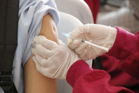 Georgia Hit by High Flu Activity as Holiday Travel Peaks, New Strain Challenges Vaccine Effectiveness