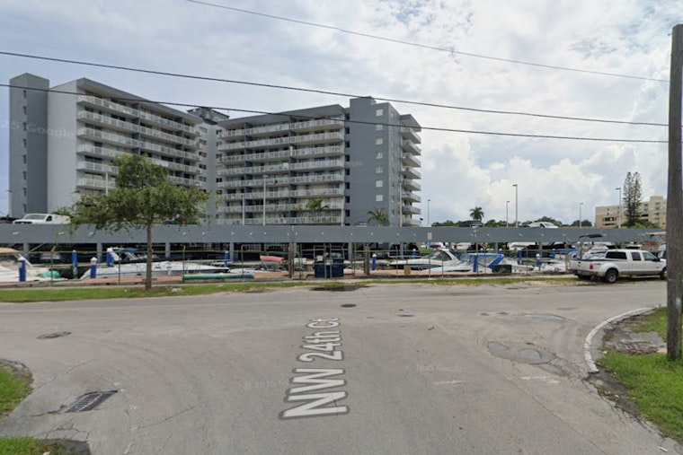 Good Samaritans Rescue Two Women from Sinking City Truck in Miami River