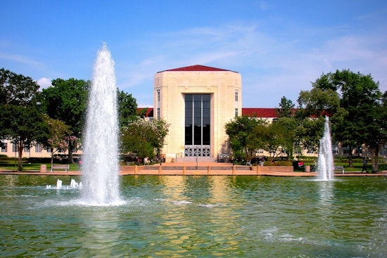 Governor Abbott Appoints Four Professionals to University of Houston System Board of Regents