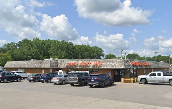 Hampton Township Firefighters Extinguish Blaze at Essexville's Jack's Fruit and Meat Market, No Injuries Reported