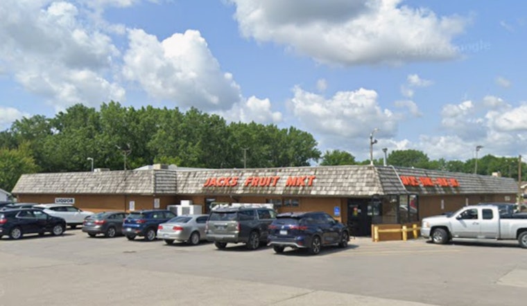 Hampton Township Firefighters Extinguish Blaze at Essexville's Jack's Fruit and Meat Market, No Injuries Reported