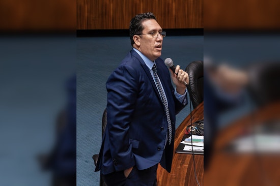 Hawaii Senator Rips Feds for Dragging Tonga Into New Travel Ban