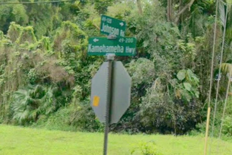 Helmetless Moped Crash Leaves Man Badly Hurt On Kamehameha Highway