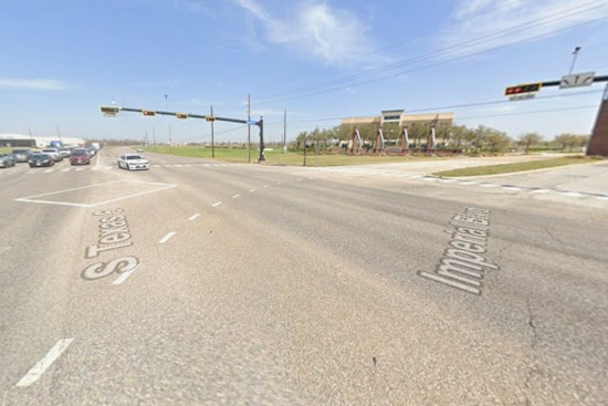 Highway 6 Horror, Woman Killed After Car Jumps Median In Sugar Land