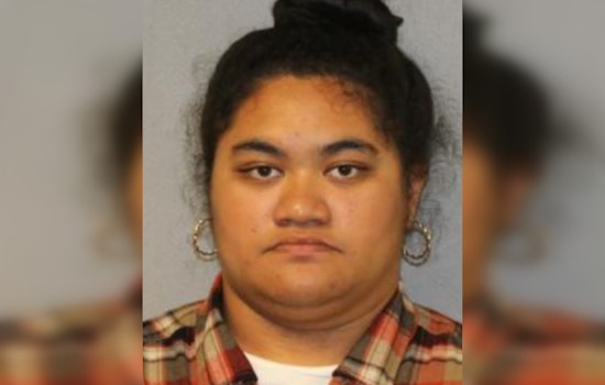 Hilo Bank Insider Busted In Alleged $44K Customer Cash Grab