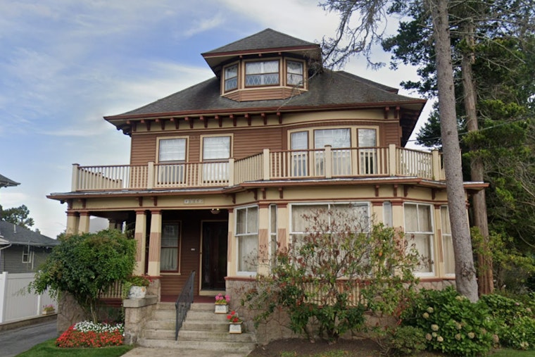 Historic Blended-Style Colonial Home Listed for $750K in Fall River