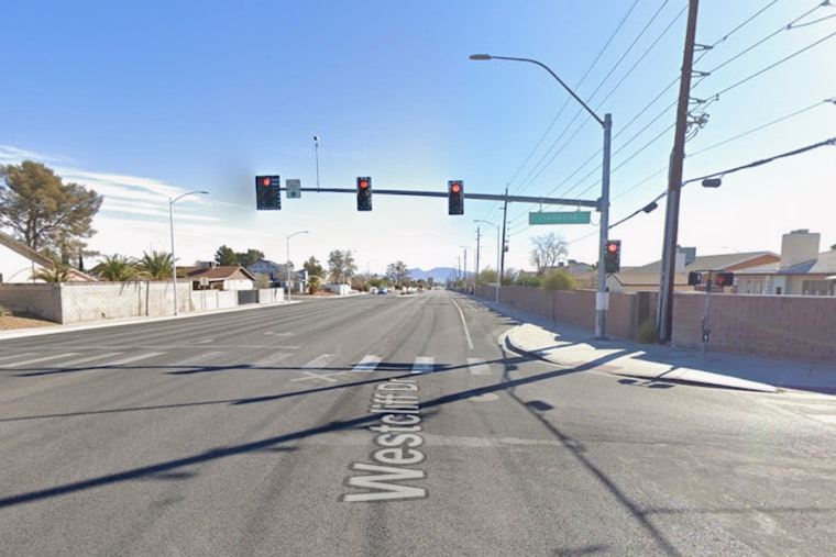 Holiday Grinch Swipes Yard Inflatable, West Vegas Block Boils