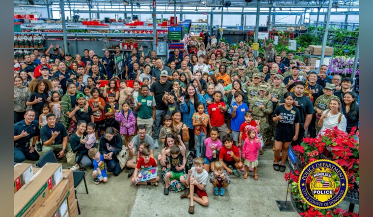 Honolulu Heroes Swap Badges for Carts to Delight Local Keiki at "Shop with a Hero" Event