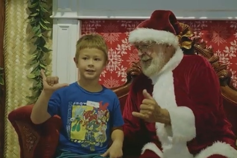 Honolulu Police and Community Partners Share Holiday Cheer with Keiki at "Heroes & Helpers" Event in Waikīkī