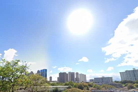 Honolulu Set for Dry Spell with High Pressure Ridge, Big Swell Triggers High Surf Warning