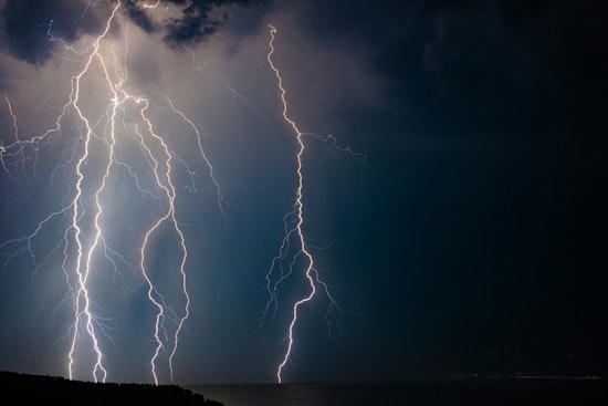 Honolulu's National Weather Service Advises, Isolated Thunderstorms for Hawaii, Trade Winds to Strengthen Next Week