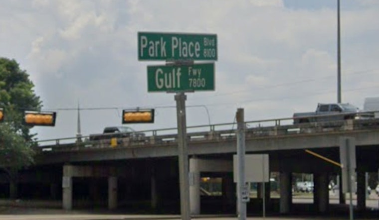 Houston Freeway Horror, Carjacking Chaos After Park Place Crash Leaves One Dead