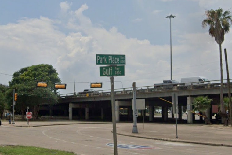 Houston Freeway Turns Chaotic In Deadly Rush-Hour Carjacking Spree