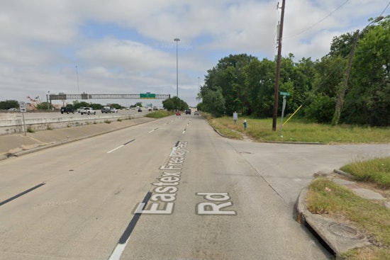 Houston Man Dies in Single-Vehicle Crash on I-59 Service Road, HPD Investigates