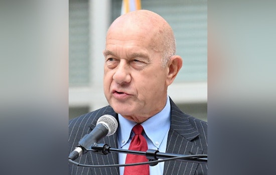Houston Mayor Whitmire Faces Withheld Endorsements from Harris County Democrats Over Bipartisan Outreach