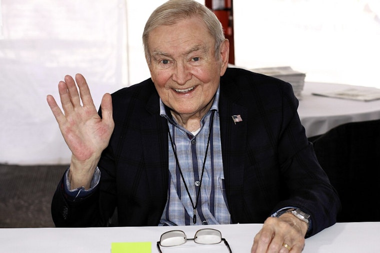 Houston Mourns the Loss of Legendary News Anchor Dave Ward, a Beacon of Journalism for Over 50 Years