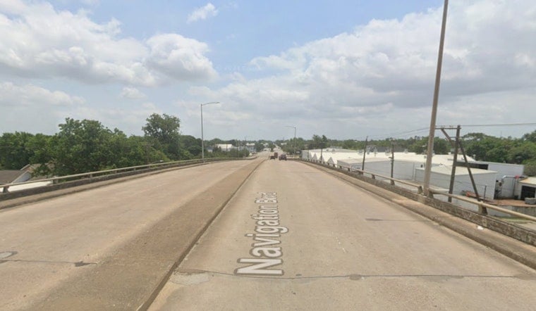 Houston Police on the Hunt for Suspect After Fatal Stabbing on East Side