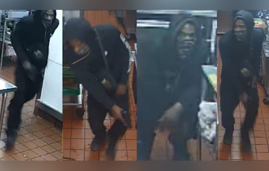 Houston Police Searching for Armed Suspect After Fast-Food Restaurant Robbery on West Tidwell