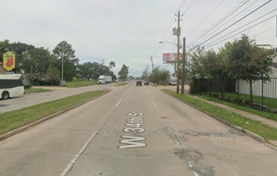Houston Police Wound Armed Suspect in Exchange of Gunfire During Traffic Stop Turned Chase
