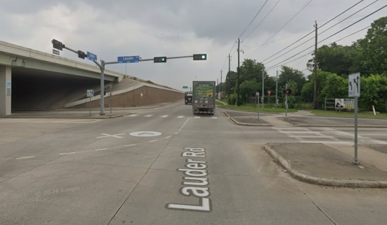 Houston's Eastex Freeway Closed at Lauder Road After Fatal Single-Vehicle Crash, Commuters Advised on Alternate Routes