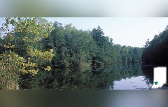 Hunters Rescued After Boat Capsizes in Freezing Indiana Reservoir as Officer Is Hailed a Hero