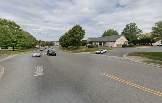 Huntersville Fire Department Rapidly Extinguishes Pick-Up Truck Blaze on Northcross Drive