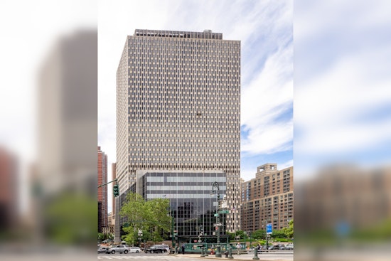 ICE Detains Cayman Islands Native Following Green Card Denial at 26 Federal Plaza