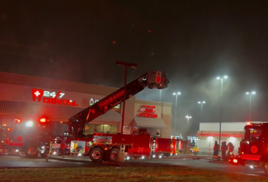 Indianapolis Firefighters Rapidly Contain Blaze at Junior Fish & Chicken on West 10th Street