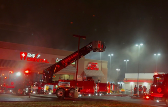 Indianapolis Firefighters Rapidly Contain Blaze at Junior Fish & Chicken on West 10th Street