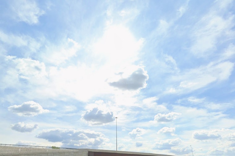 Indianapolis Will See a Mixed Bag of Weather With Sunny Spells, Gusty Winds, and a Rain-Snow Mix Ahead
