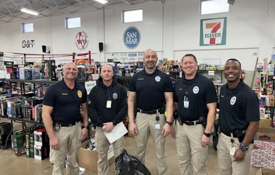 Irving Police and Fire Departments Spread Festive Joy to Hundreds of Families with "Blue Christmas" Initiative