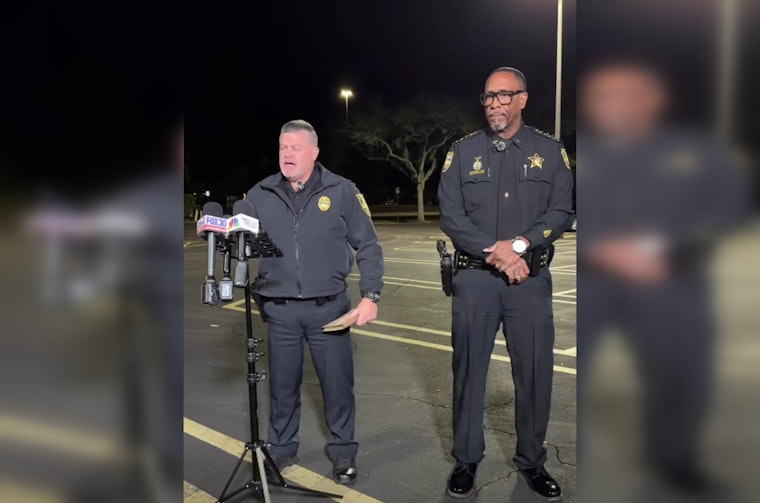 Jacksonville Officer Shoots and Kills Driver During Struggle Over Gun as Investigations Underway