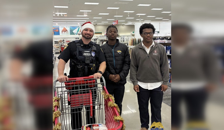 Jacksonville Officers Spread Holiday Cheer by Shopping with Local Kids