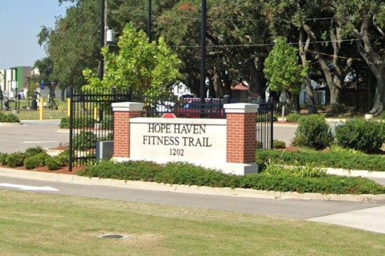 Jefferson Parish Illuminates the Season with 3rd Annual Lighting of the Oaks at Hope Haven