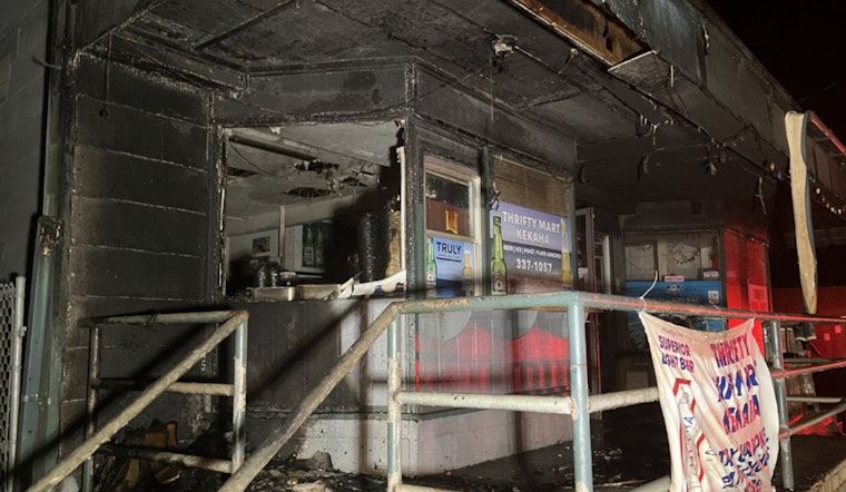 Kaua‘i Firefighters Quell Thrifty Mini Mart Blaze in Kekaha, Cause Under Investigation