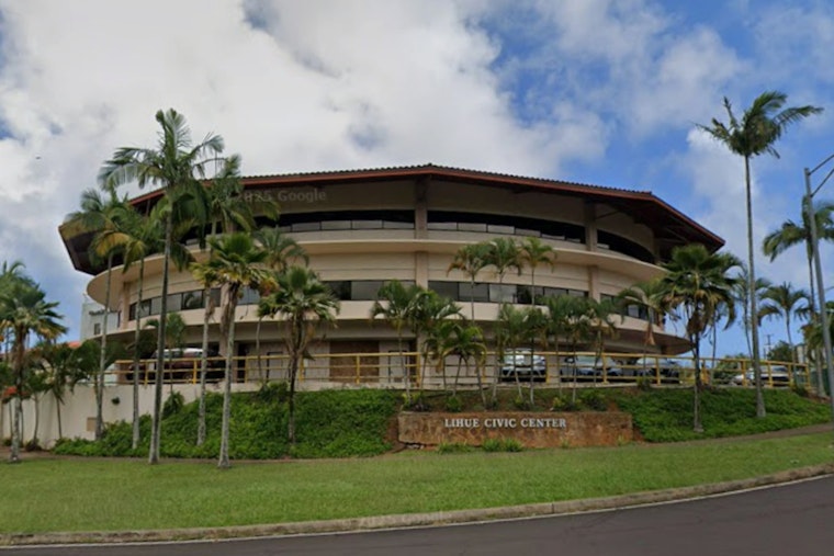 Kaua‘i Firefighters Subdue Kōloa Brush Fire, No Injuries or Structural Damage Reported