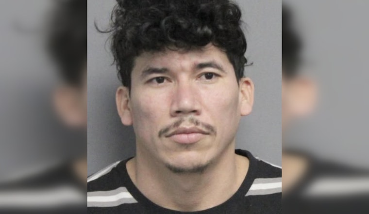 Kenner Police and I.C.E. Agents Arrest Fugitive Melkin Alvarado on Multiple Charges, Including Robbery and Domestic Abuse