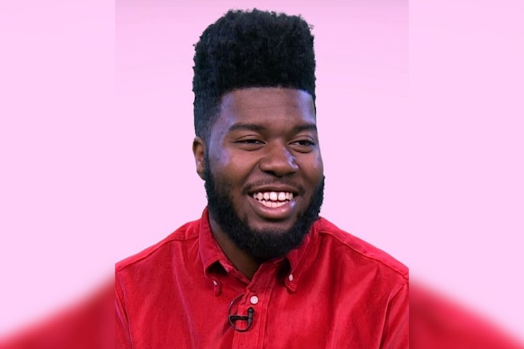 Khalid Turns Segundo Barrio Club Into Santa’s Workshop For Hueco Elementary Kids