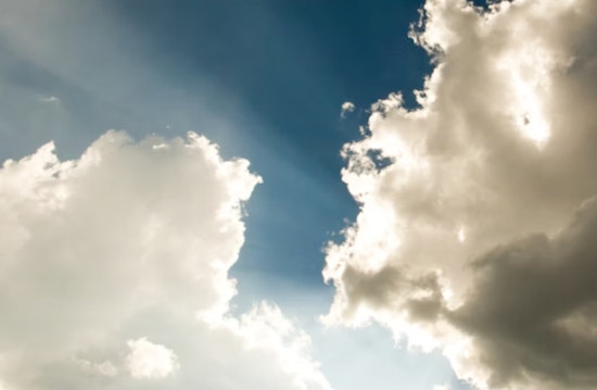 Knoxville Braces for Dynamic Weather: Sunny Days, Arctic Snap, and Snow Showers Ahead