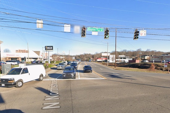 Knoxville Community Awaits Answers After Serious Three-Vehicle Crash Involving Police Officer