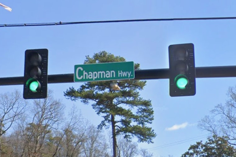 Knoxville Police Detain Suspect with 14 Outstanding Warrants on Chapman Highway