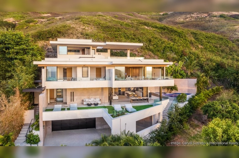 Lanikai Hillside Stunner Nabs $10.4M Far From The Sand