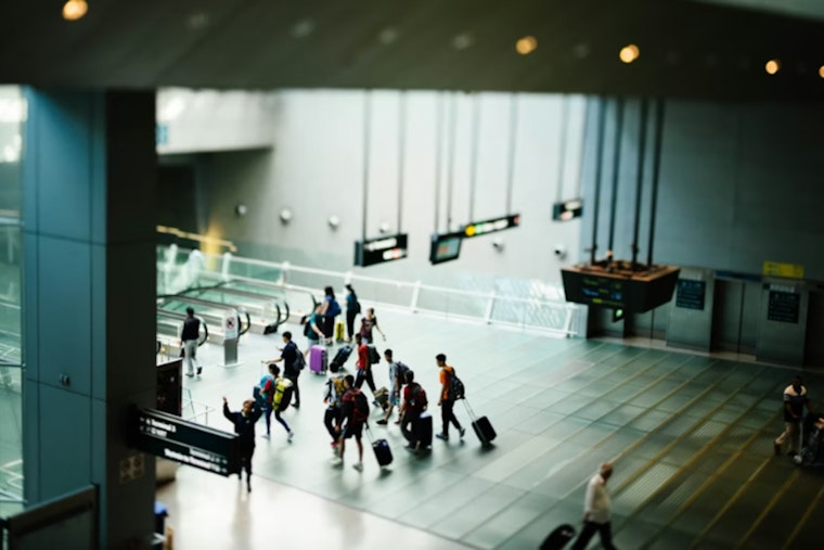 Las Vegas Airport Travelers Alerted to Measles Exposure, Health Officials Urge Vigilance and Vaccination