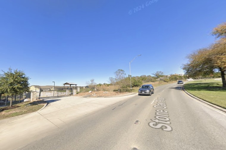 Late night Stone Oak shooting leaves two dead inside apartment